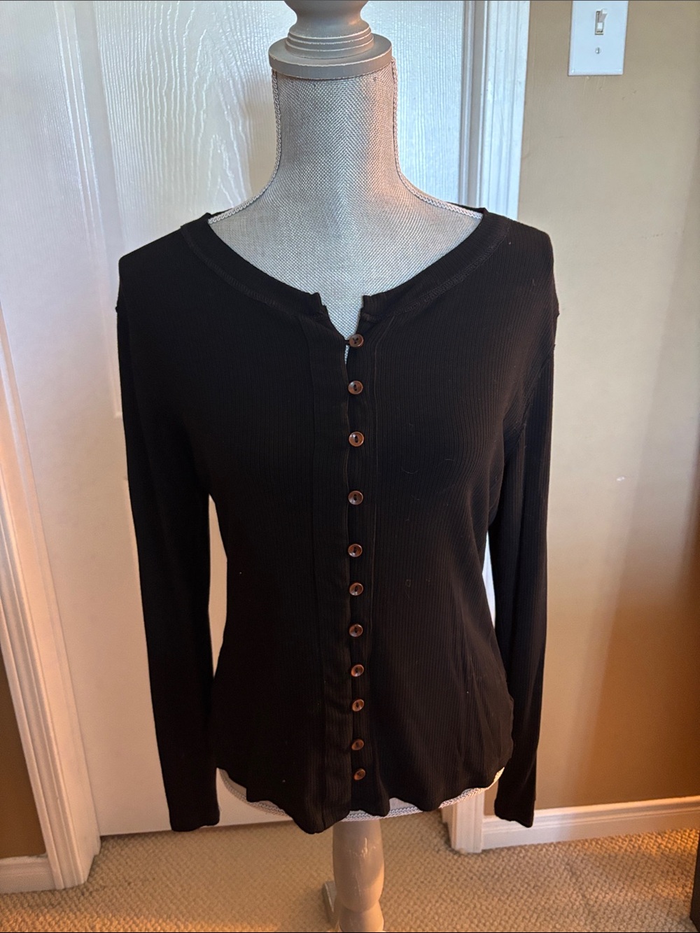 Black Button-Front Ribbed Long-Sleeve Top